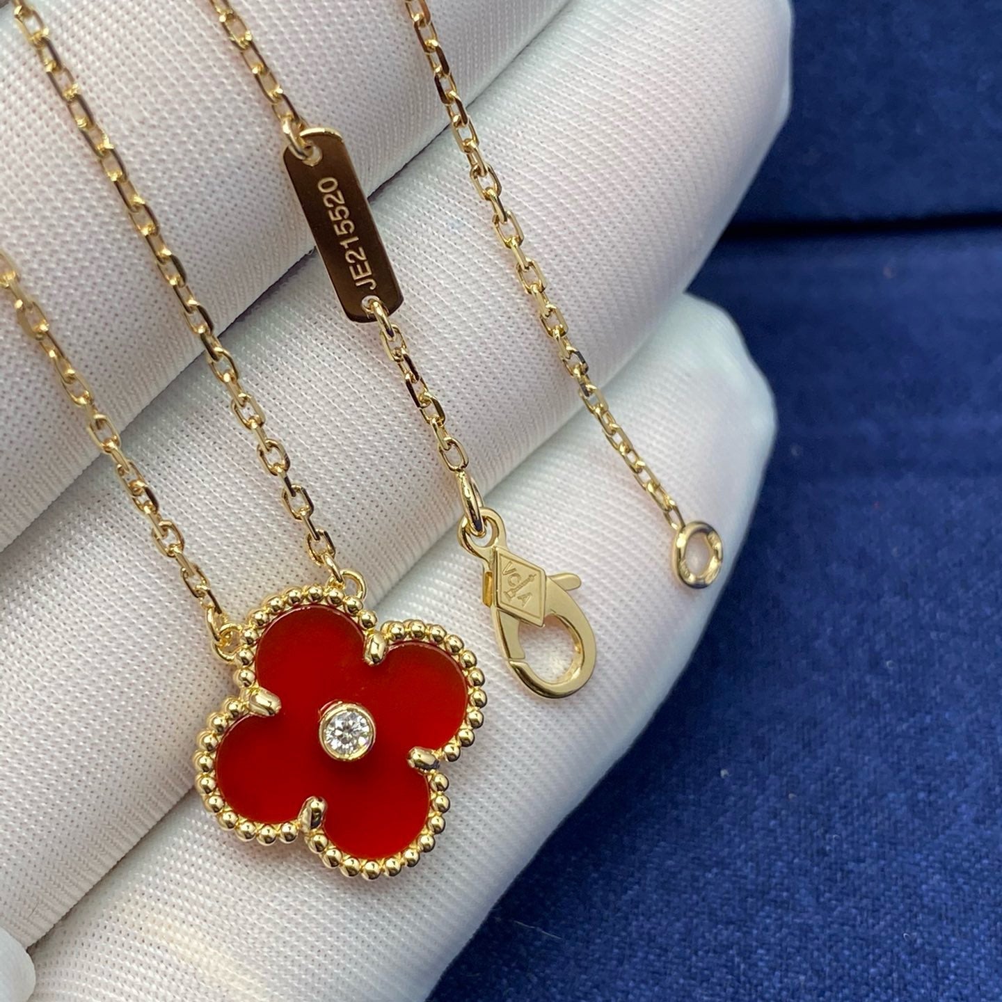 [Elite]CLOVER 15MM DIAMOND CARNELIAN NECKLACE
