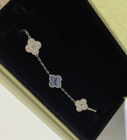 [Elite] CLOVER 5 MOTIF PURPLE CHALCEDONY BRACELET COLLECTION