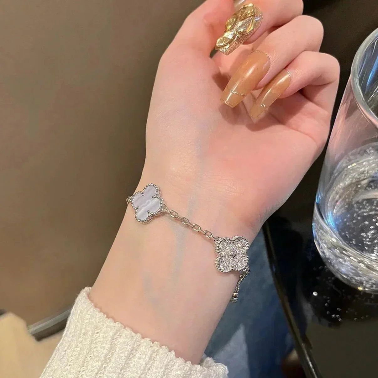 [Elite] CLOVER 5 MOTIF PURPLE CHALCEDONY BRACELET COLLECTION