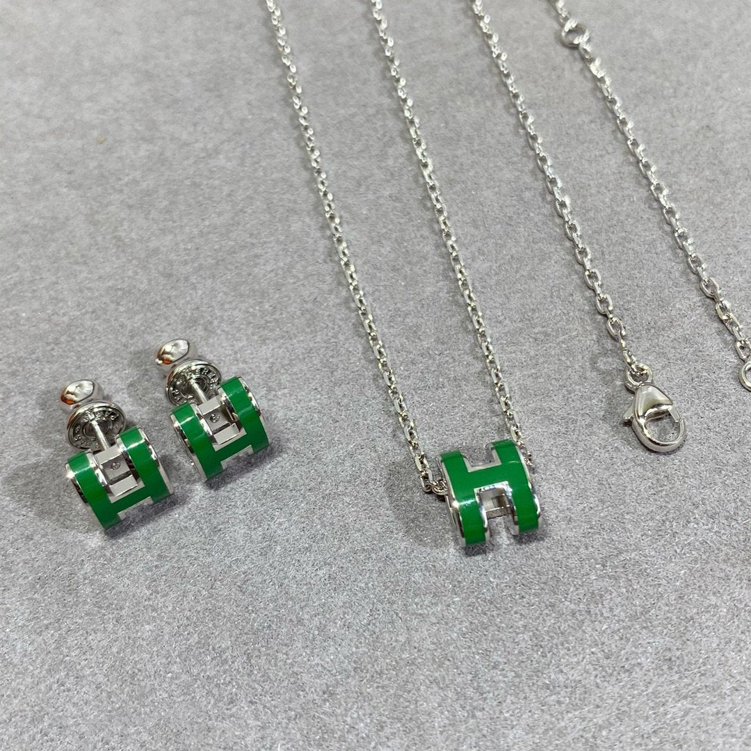 [Elite]POP H GREEN NECKLACE SILVER AND GOLD
