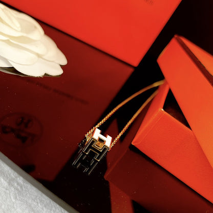 [Elite]H WHITE SQUARE GOLD NECKLACE
