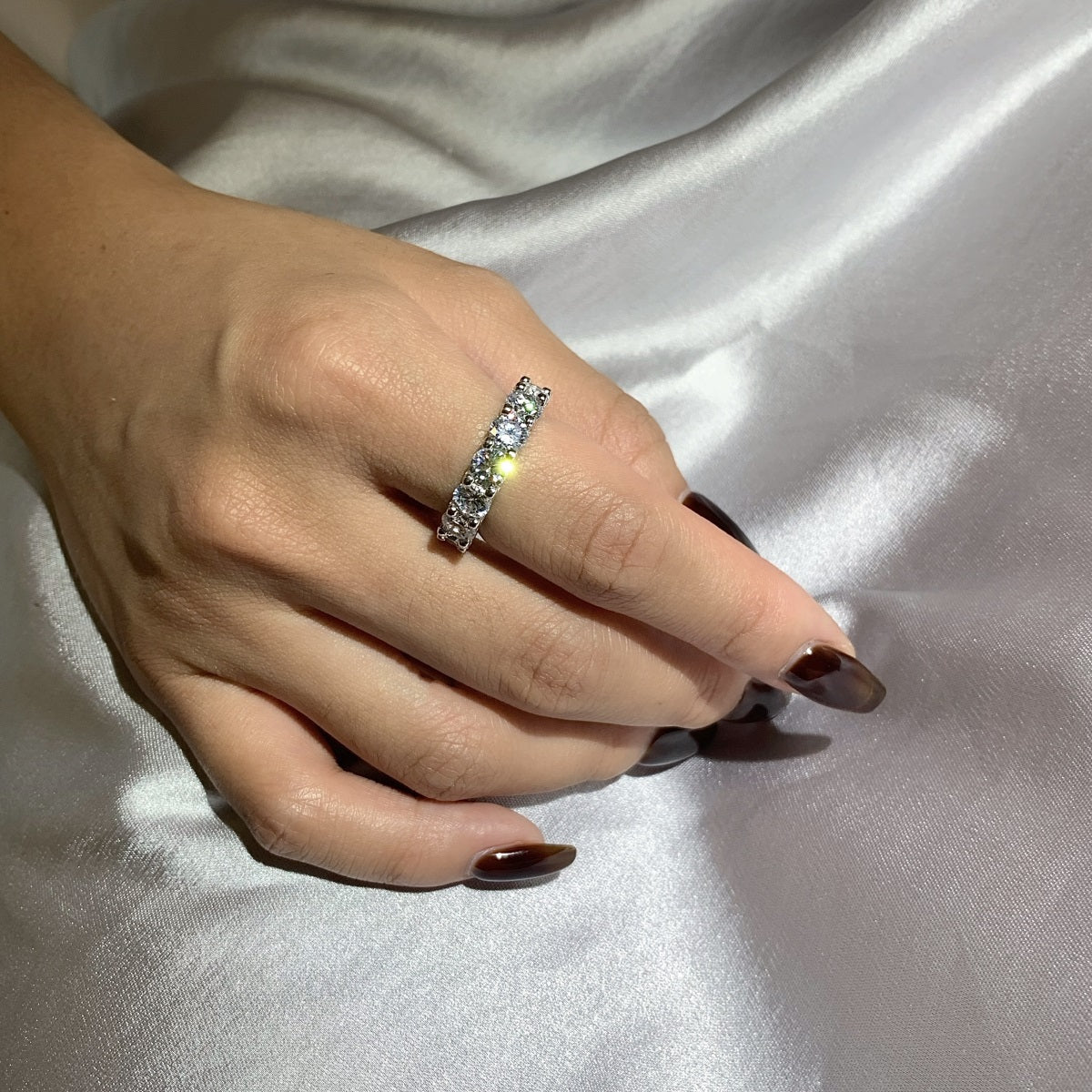 [Elite]Gorgeous Round Cut Tennis Ring