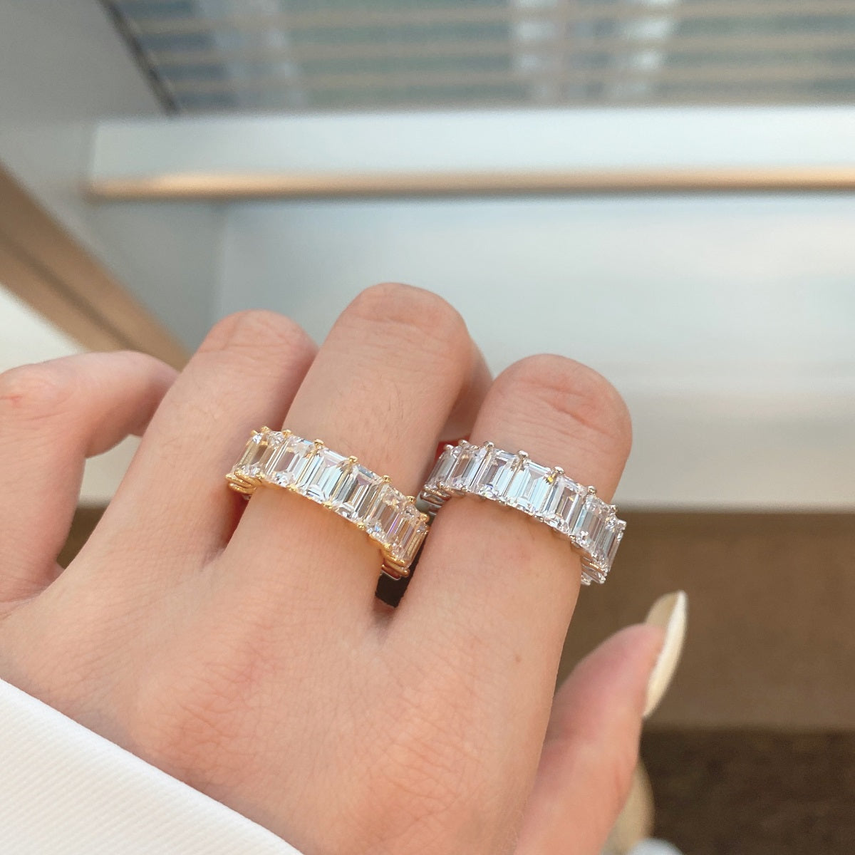 [Elite]0.75 Carat Elegant Emerald Cut Tennis Ring