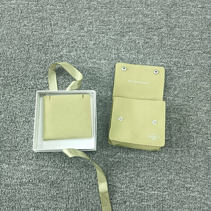 [Elite] VA CLOVER BOX GIFT BAG