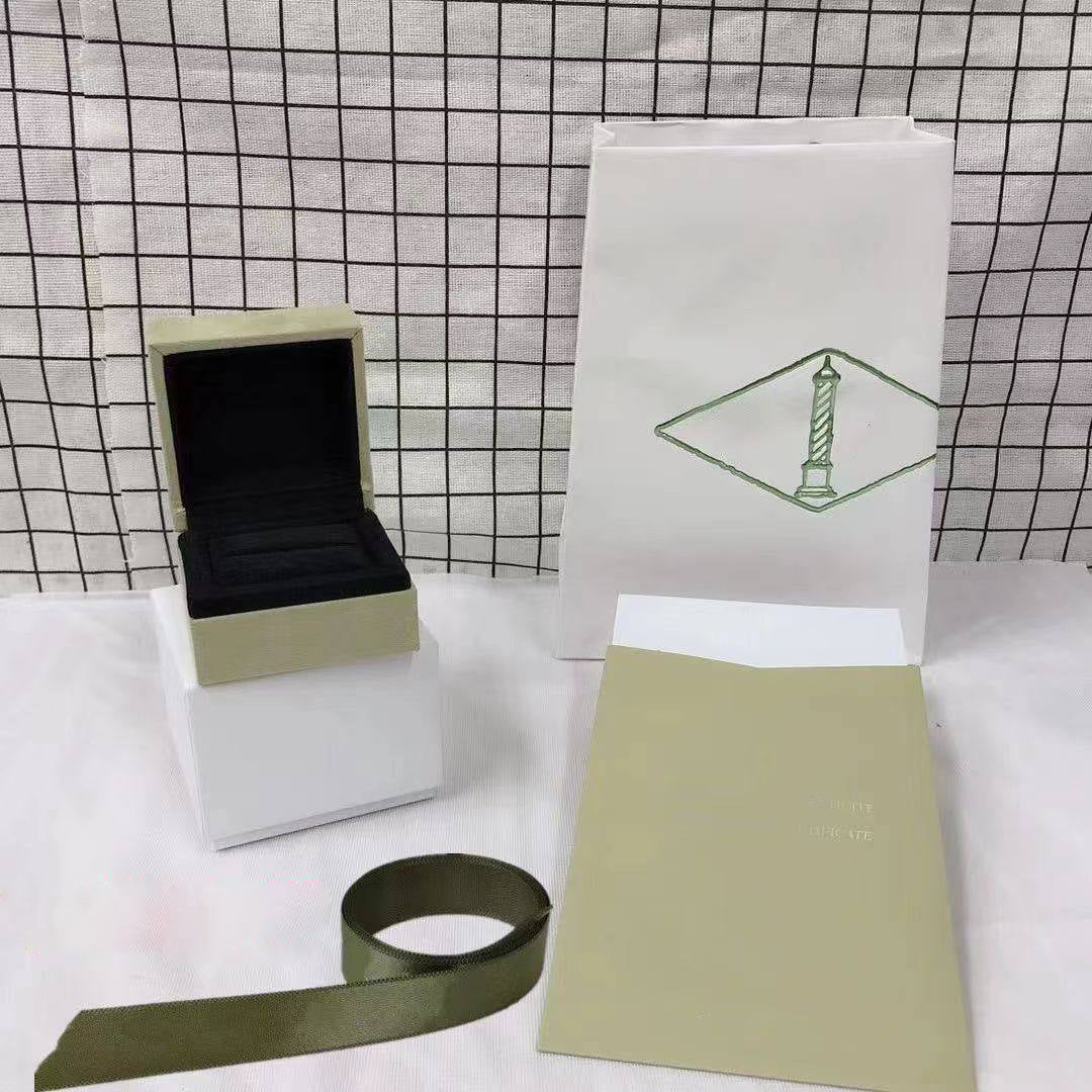 [Elite] VA CLOVER BOX GIFT BAG