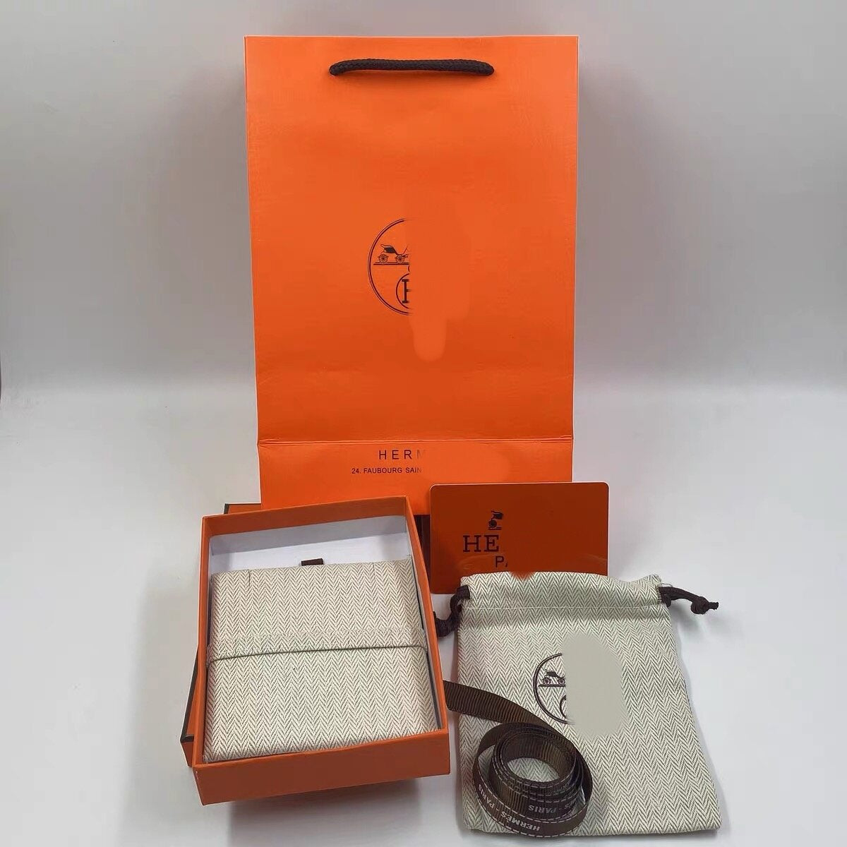 [Elite] HM  BOX GIFT BAG