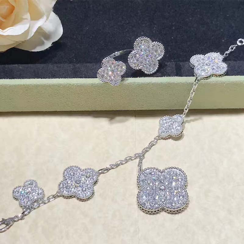 [Elite]CLOVER 6 MOTIFS SILVER DIAMOND BRACELET