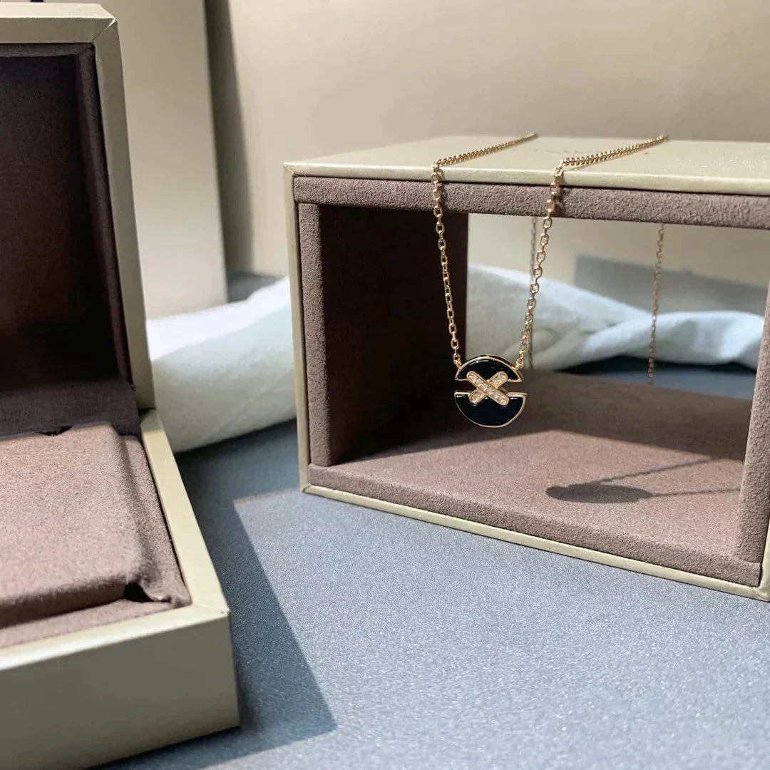 [Elite]JEUX DE ROSE GOLD DIAMOND NECKLACE