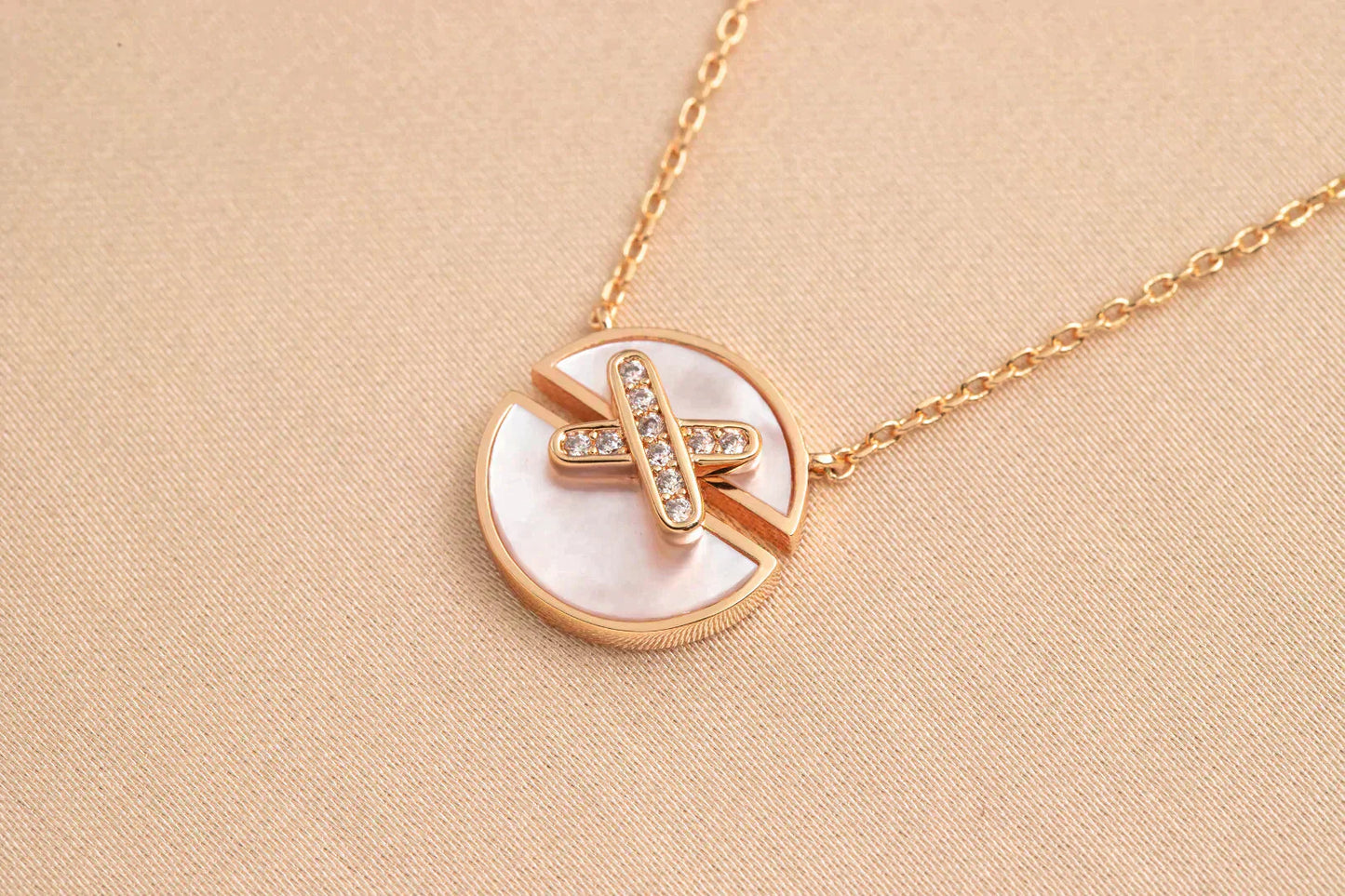 [Elite]JEUX DE ROSE GOLD DIAMOND NECKLACE