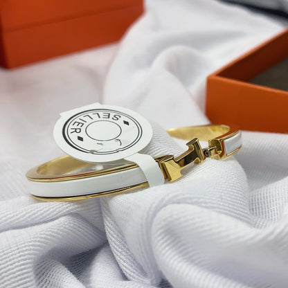 [Elite]CLASSIC HM CLIC WHITE 8MM ENAMEL BRACELET