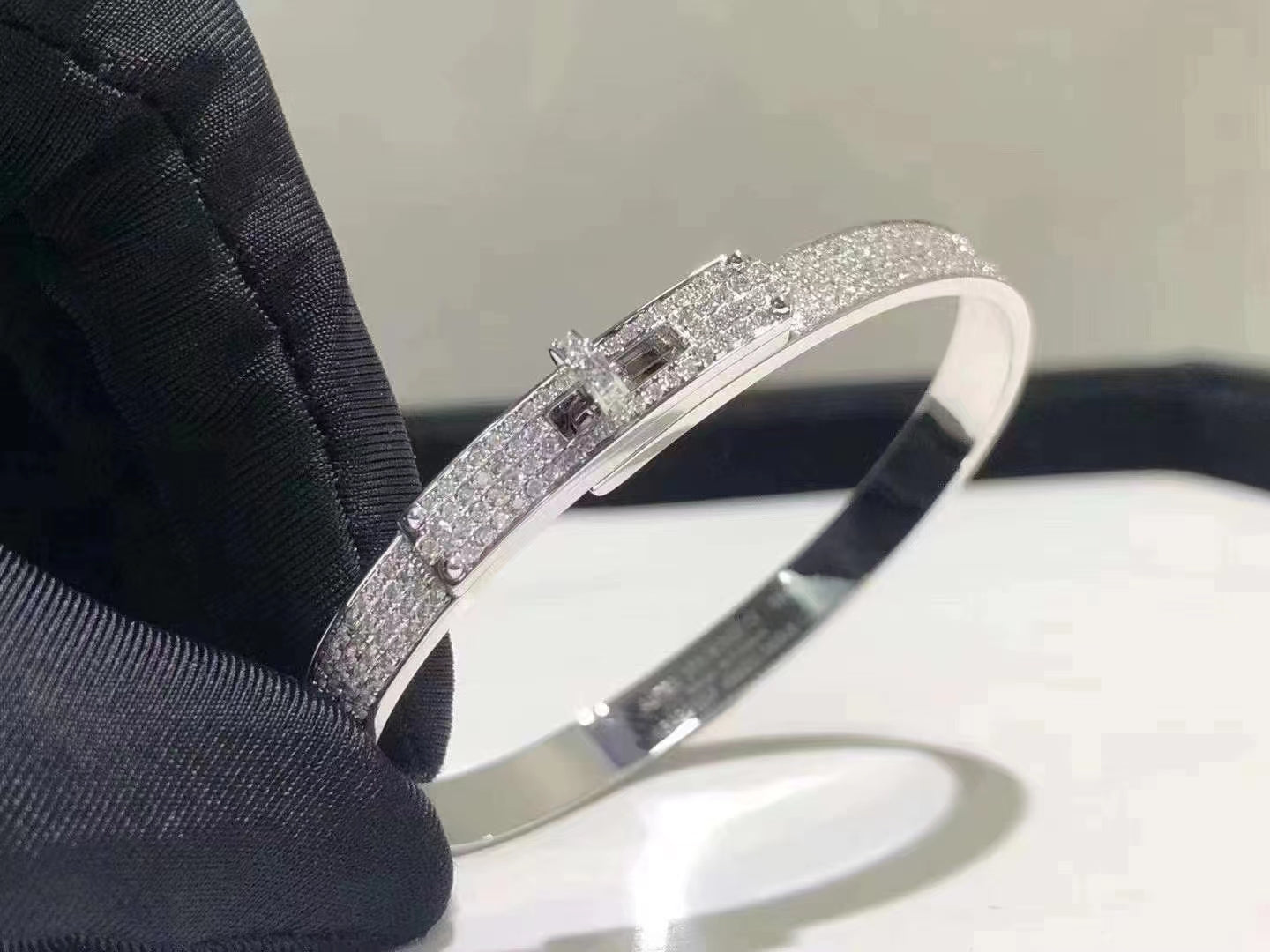 [Elite]HM KELLY BRACELET IN SILVER AND FULL PAVE DIAMOND