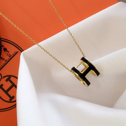 [Elite]HM CLIC BLACK ENAMEL GOLD NECKLACE