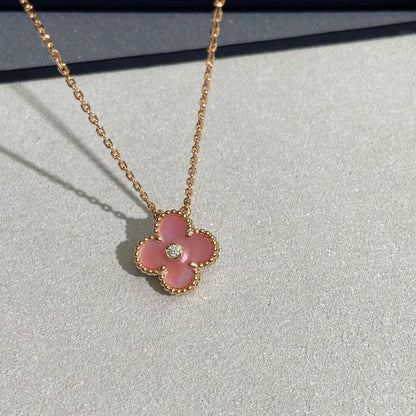 [Elite]CLOVER 15MM DIAMOND PINK MOP NECKLACE