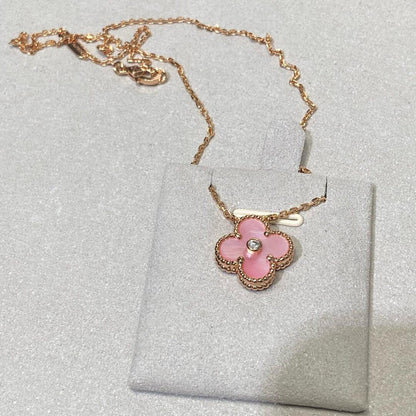 [Elite]CLOVER 15MM DIAMOND PINK MOP NECKLACE