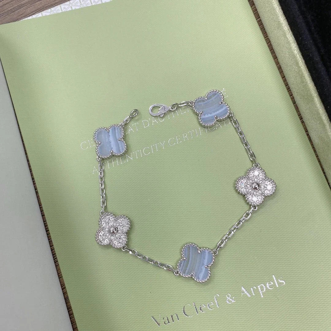 [Elite] CLOVER 5 MOTIF PURPLE CHALCEDONY BRACELET COLLECTION