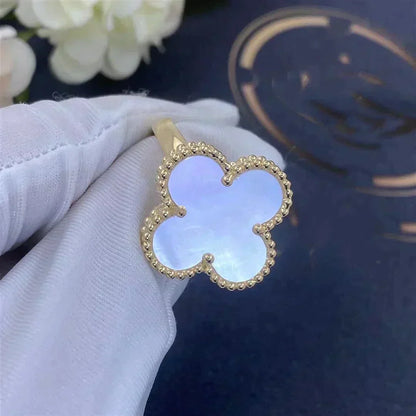 [Elite]CLOVER WHITE MOP RING