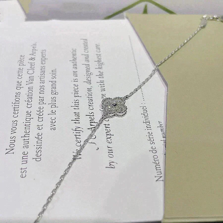 [Elite]CLOVER  SINGLE FLOWER BRACELET SILVER
