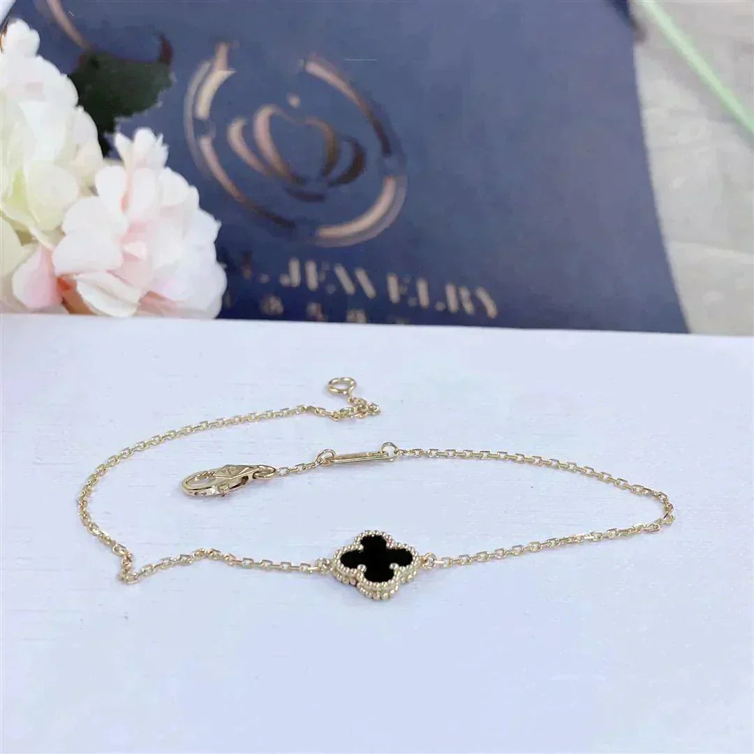 [Elite]CLOVER ONYX SINGLE FLOWER BRACELET