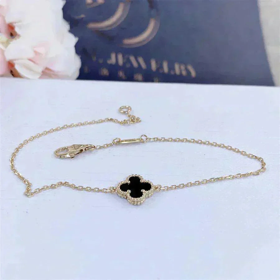 [Elite]CLOVER ONYX SINGLE FLOWER BRACELET