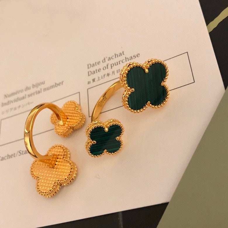 [Elite]CLOVER BETWEEN THE FINGER RING