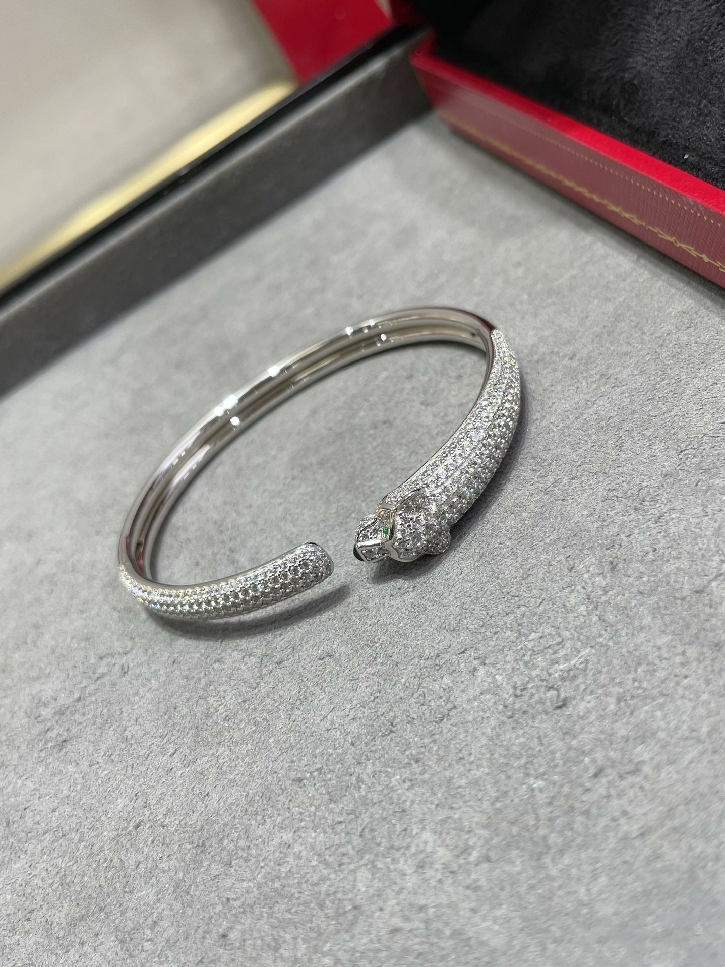[Elite]PANTHERE FULL DIAMOND OPEN BRACELET