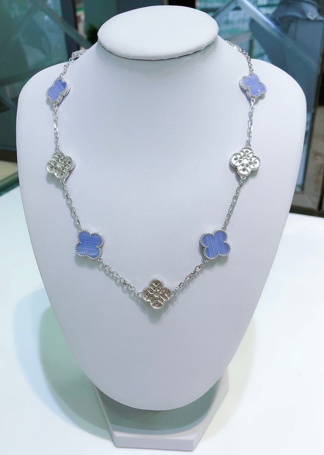 [Elite]CLOVER 10 MOTIFS CHALCEDONY DIAMONDS SILVER NECKLACE